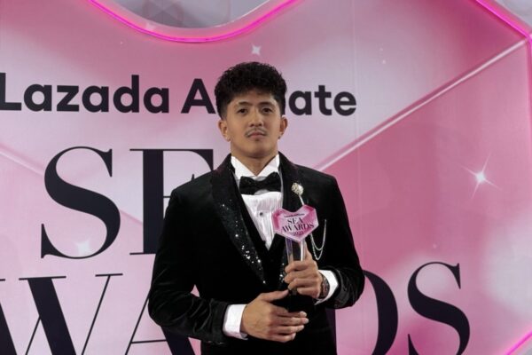 Fernando Hicban Jr, Mark Anthony Hicban, and Ken Hicban II at the Lazada Affiliate SEA Awards 2025